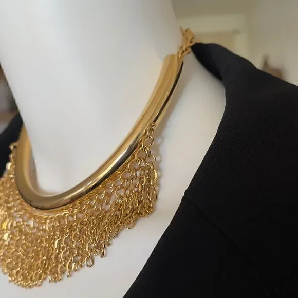 Gold tone vintage choker necklace and clip on earring set